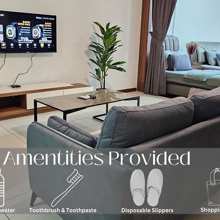 Deluxe Seaview Suite Twin Bed By The Only Bnb Tanjung Tokong Bagian luar foto