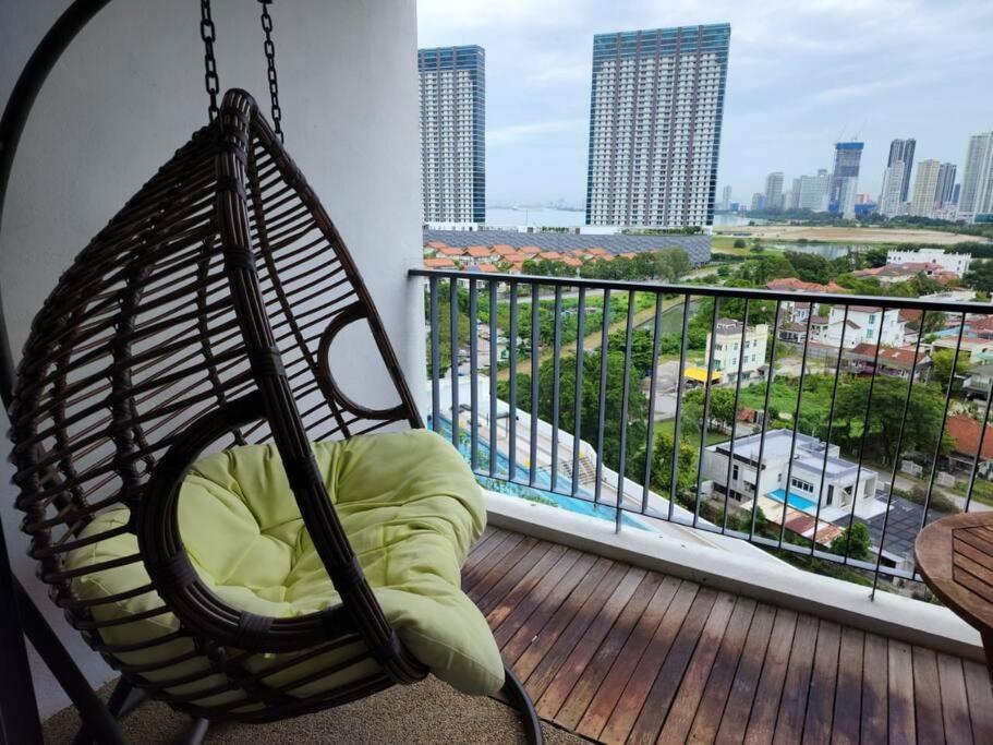 Deluxe Seaview Suite Twin Bed By The Only Bnb Tanjung Tokong Bagian luar foto
