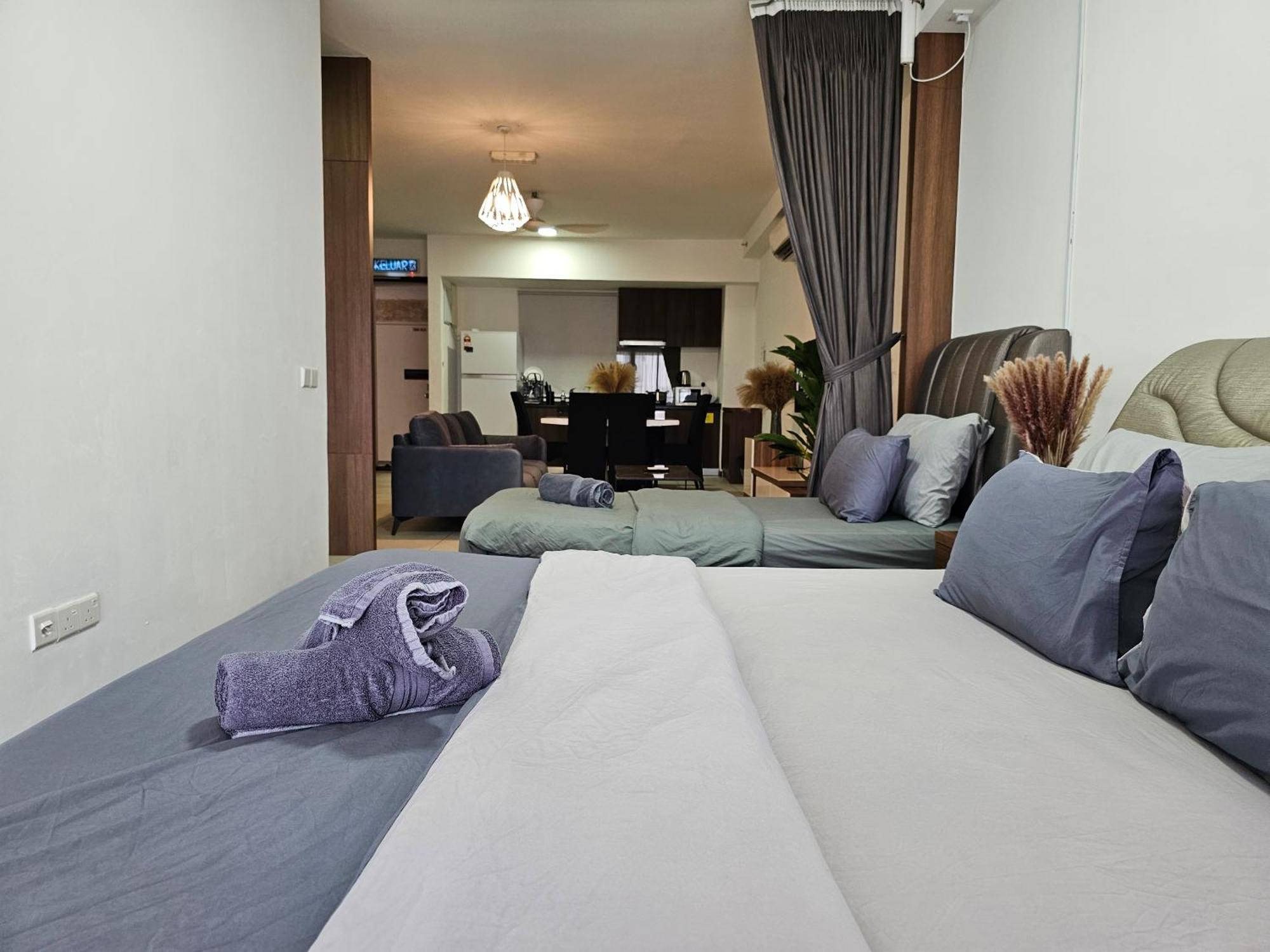 Deluxe Seaview Suite Twin Bed By The Only Bnb Tanjung Tokong Bagian luar foto
